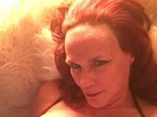 エロティックなビデオチャット MagicBarbie