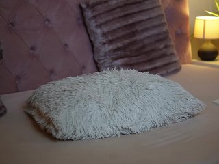 エロティックなビデオチャット MaiaMini