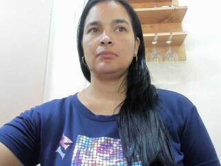 エロティックなビデオチャット Maite-Becquer