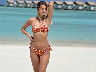 エロティックなビデオチャット MajaTheBee