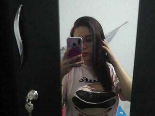 エロティックなビデオチャット majo-sami