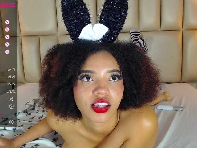 写真 MalaikaBrown Today i need your vibes in my Boobs! ♥ My PVT is Open if you want real fun