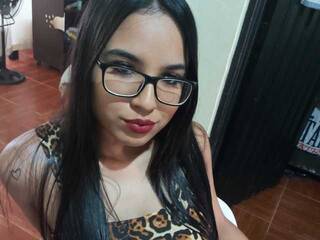 エロティックなビデオチャット malucci22