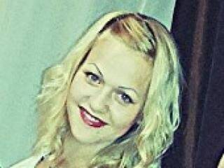 エロティックなビデオチャット malushko