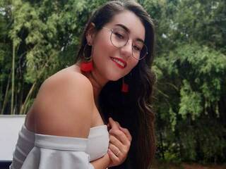 エロティックなビデオチャット MaraBield