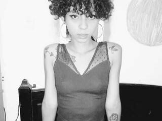 エロティックなビデオチャット marawinters