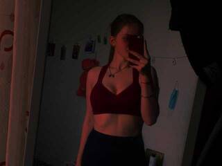 エロティックなビデオチャット Marivellaa