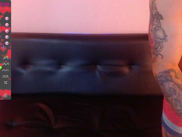 ブロードキャストスクリーンショット mark-chloe