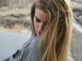 エロティックなビデオチャット Mary-Mi