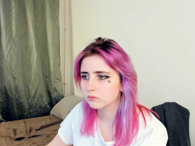 ブロードキャストスクリーンショット MaryKeith