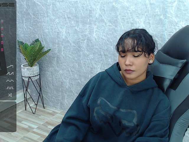 ブロードキャストスクリーンショット MaryRouss