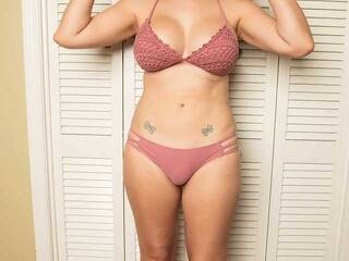 エロティックなビデオチャット Maskedbootie