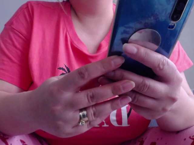 ブロードキャストスクリーンショット maturboobsbig