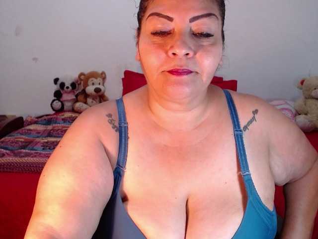 写真 Maturextgreat #bbw #bigbelly #bigboobs #bigass #grandma #milf #gilf #latina @total 600 @sofar 600 @remain 0