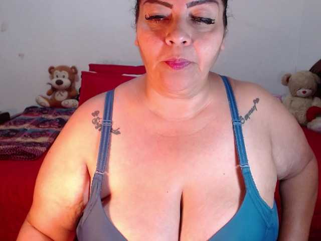 写真 Maturextgreat #bbw #bigbelly #bigboobs #bigass #grandma #milf #gilf #latina @total 600 @sofar 600 @remain 0