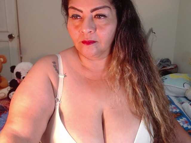 写真 Maturextgreat #bbw #bigbelly #bigboobs #bigass #grandma #milf #gilf #latina @total 600 @sofar 600 @remain 0