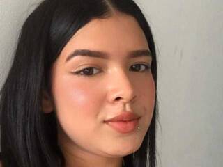 エロティックなビデオチャット MavisKiut