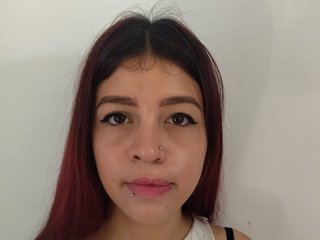 エロティックなビデオチャット MayBakir