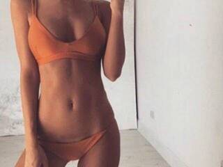 エロティックなビデオチャット medusa81