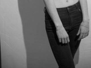 エロティックなビデオチャット meffyqueen