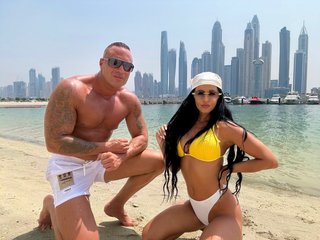 エロティックなビデオチャット MeganeAndDaniel