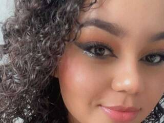 エロティックなビデオチャット Meghan-Duff