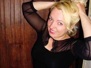 エロティックなビデオチャット meleksavas