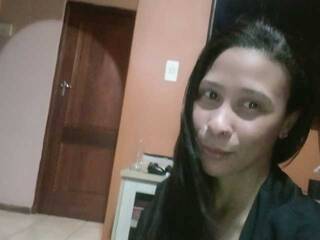 エロティックなビデオチャット MelSmokesHere