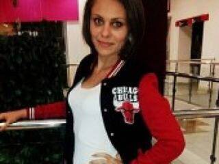 エロティックなビデオチャット melyadora