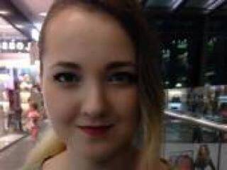 エロティックなビデオチャット merilee