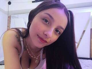 エロティックなビデオチャット Mia-Brown