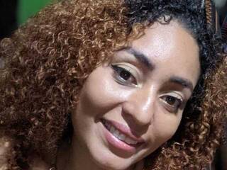 エロティックなビデオチャット MIA-CLARCK