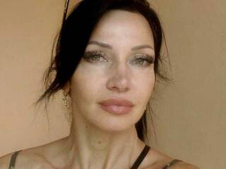 エロティックなビデオチャット MiaAmour