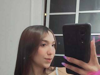 エロティックなビデオチャット miajhonsson69