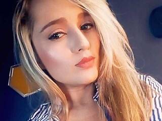 エロティックなビデオチャット miamage