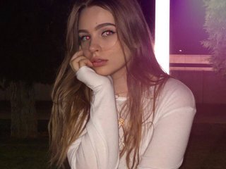 エロティックなビデオチャット MiaMey