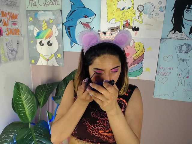 ブロードキャストスクリーンショット MiaQueen