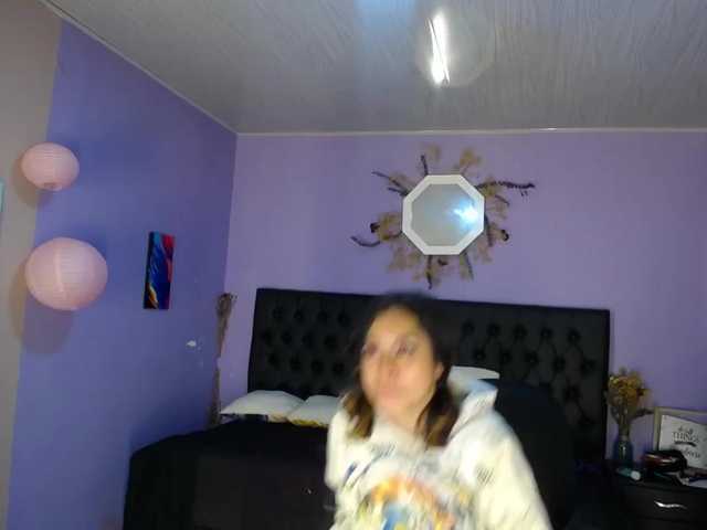 ブロードキャストスクリーンショット MiaQueen