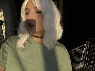 エロティックなビデオチャット Miataa