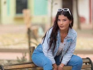 エロティックなビデオチャット Miaynocolucci