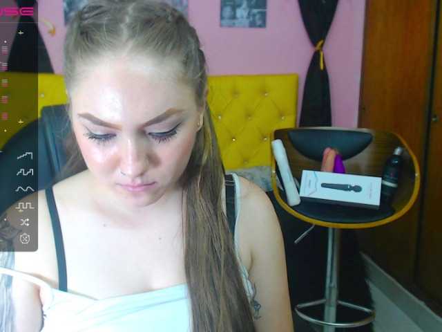 ブロードキャストスクリーンショット MicaelaSmith