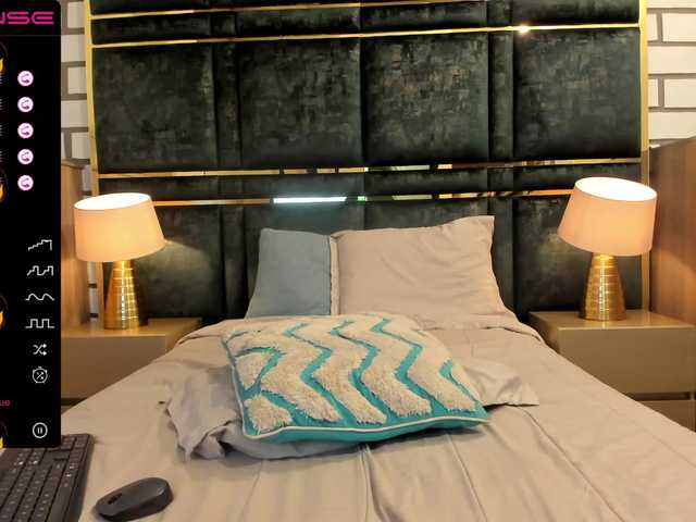 ブロードキャストスクリーンショット MiiaJones