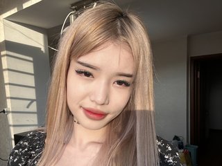 エロティックなビデオチャット MikaellaSwan