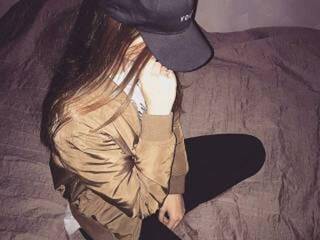 エロティックなビデオチャット mikascharm