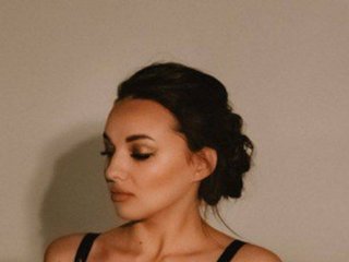 エロティックなビデオチャット Miki-Milash