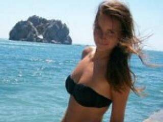 エロティックなビデオチャット milanahot