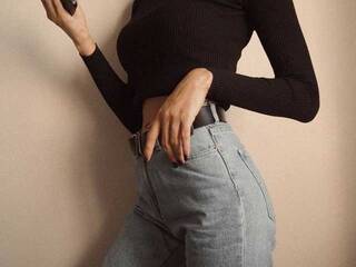 エロティックなビデオチャット Milananew