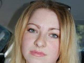 エロティックなビデオチャット milenamila