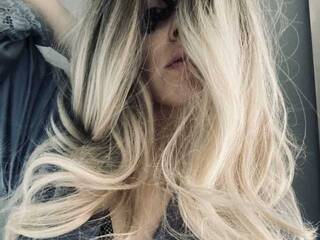 エロティックなビデオチャット Milinami