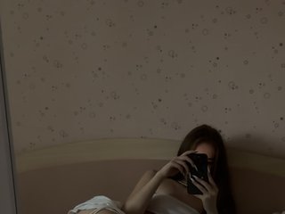 エロティックなビデオチャット MilkyBless